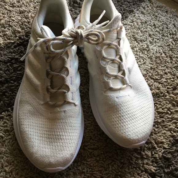 Adidas zapatos AlphaBounce más allá de tejer corriendo 85 poshmark Adidas zapatos AlphaBounce más allá de tejer corriendo 85 poshmark